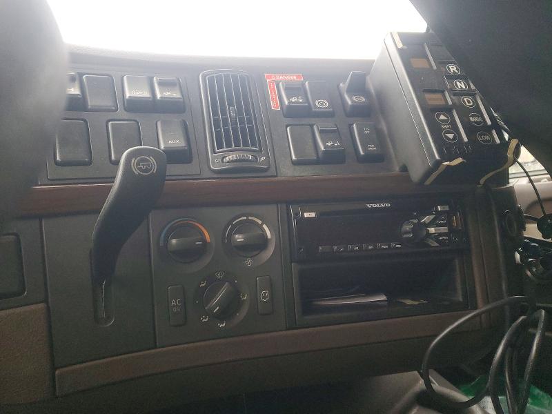 Продаж на аукціоні авто 2017 Volvo Vnl, vin: 4V4N39TG4HN988025, номер лоту: 72813245