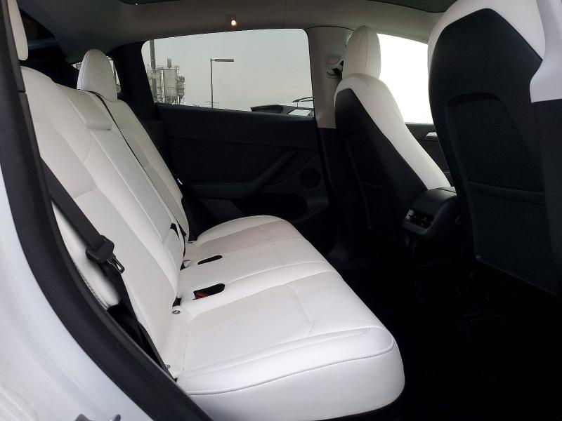 74133415 :رقم المزاد ، 7SAYGDEF7NF553288 vin ، 2022 Tesla Model Y مزاد بيع