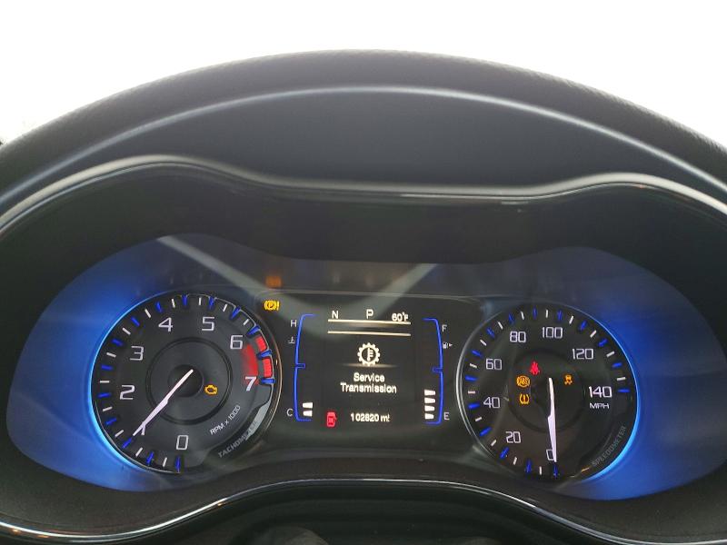 Продажа на аукционе авто 2015 Chrysler 200, vin: 1C3CCCBB1FN614625, номер лота: 99720185