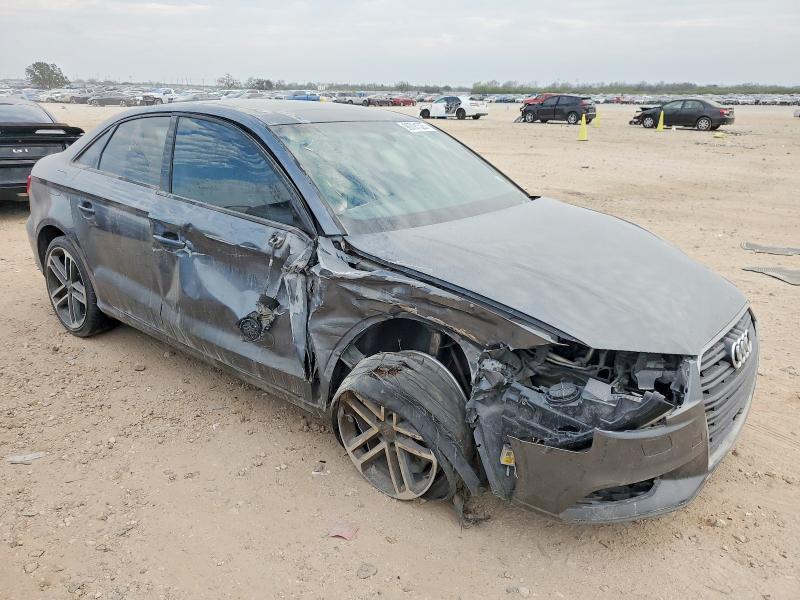 Продаж на аукціоні авто 2018 Audi A3 Premium, vin: WAUAUGFF1J1060889, номер лоту: 99791325