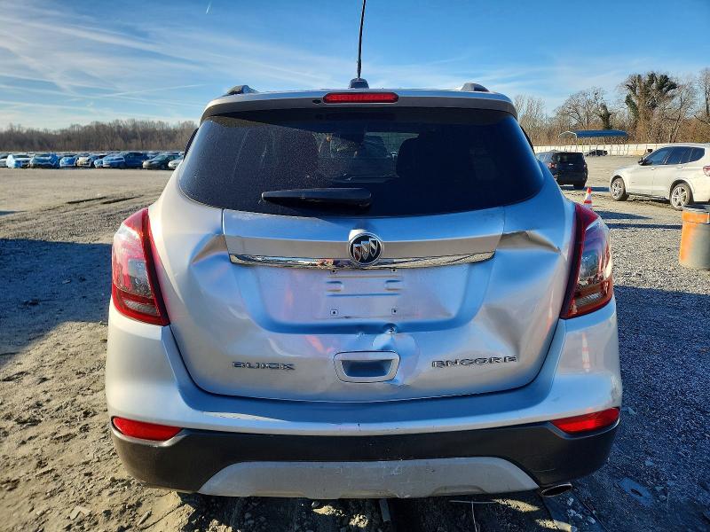 72324325 :رقم المزاد ، KL4CJASB9JB641856 vin ، 2018 Buick Encore مزاد بيع