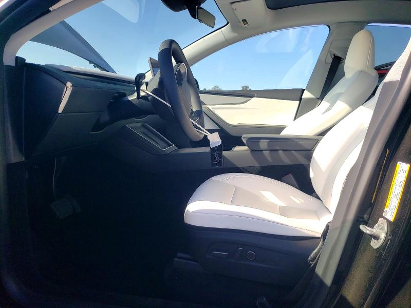 Продажа на аукционе авто 2026 Tesla Model Y, vin: 7SAYGDED8TF519422, номер лота: 75190365