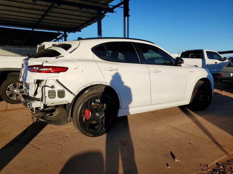 72436985 :رقم المزاد ، ZASPAKBNXN7D47809 vin ، 2022 Alfa Romeo Stelvio مزاد بيع
