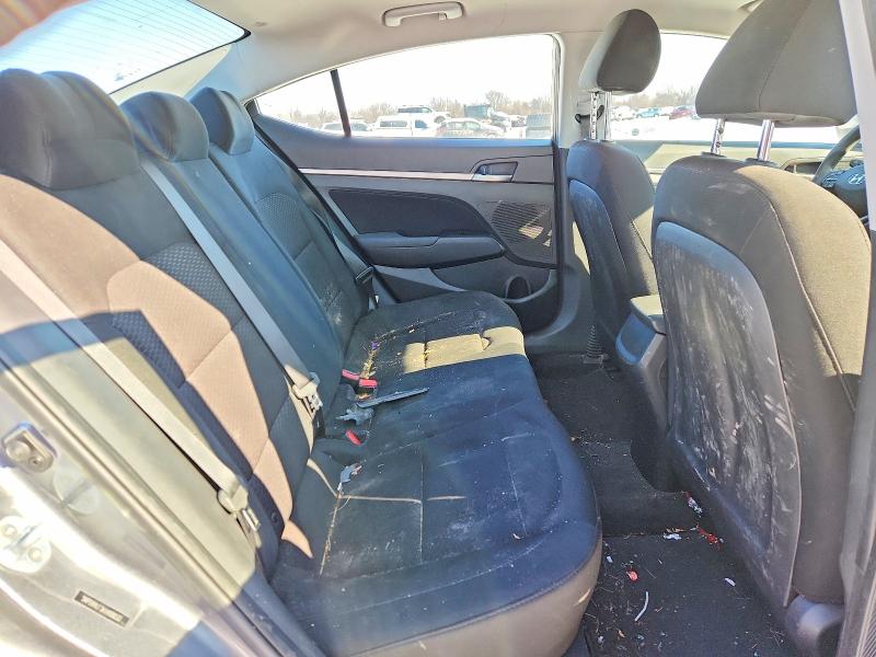 74300195 :رقم المزاد ، 5NPD84LF3KH408032 vin ، 2019 Hyundai Elantra مزاد بيع