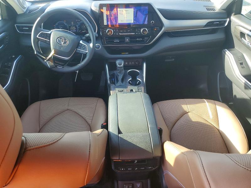 Продажа на аукционе авто 2025 Toyota Highlander, vin: 5TDKBRCH8SS648596, номер лота: 99124625