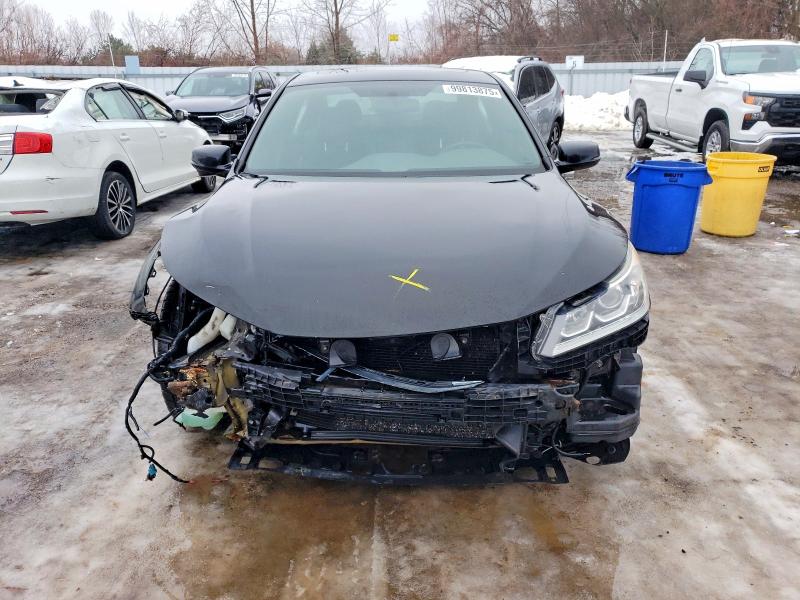 Продажа на аукционе авто 2017 Honda Accord Spo, vin: 1HGCR2F51HA807071, номер лота: 99813875