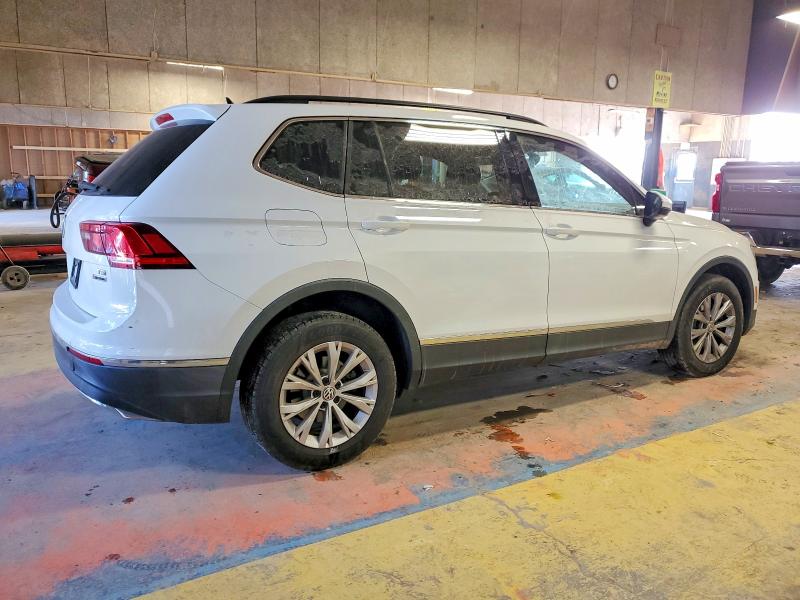 Продажа на аукционе авто 2018 Volkswagen Tiguan, vin: 3VV2B7AX4JM001031, номер лота: 73517785