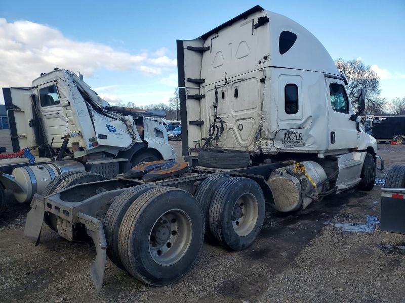 Продажа на аукционе авто 2020 Freigliner Cascadia 126, vin: 3AKJHHDR4LSLH7446, номер лота: 72641435