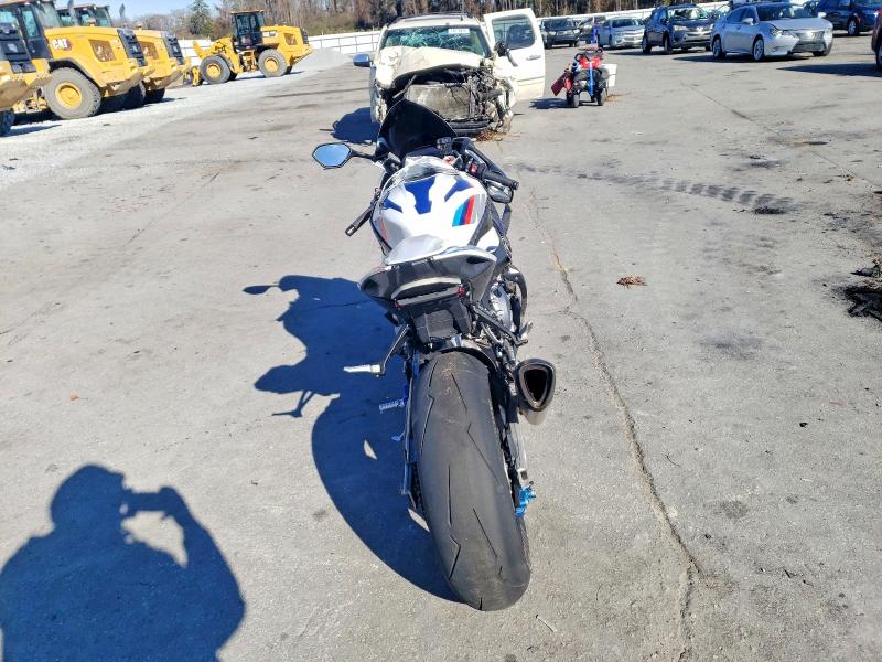 73411525 :رقم المزاد ، WB10E710XM6E19923 vin ، 2021 Bmw M 1000 R مزاد بيع