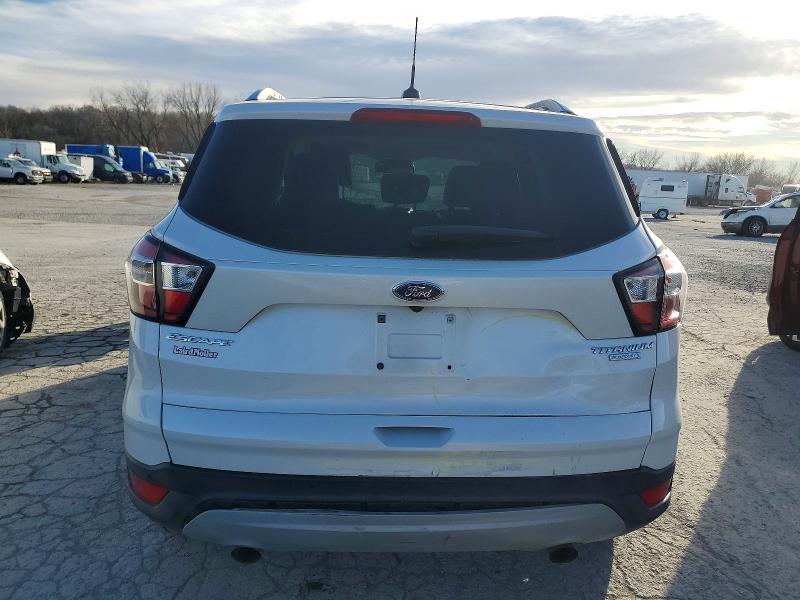 Продажа на аукционе авто 2017 Ford Escape, vin: 1FMCU0JD5HUA32199, номер лота: 98689215