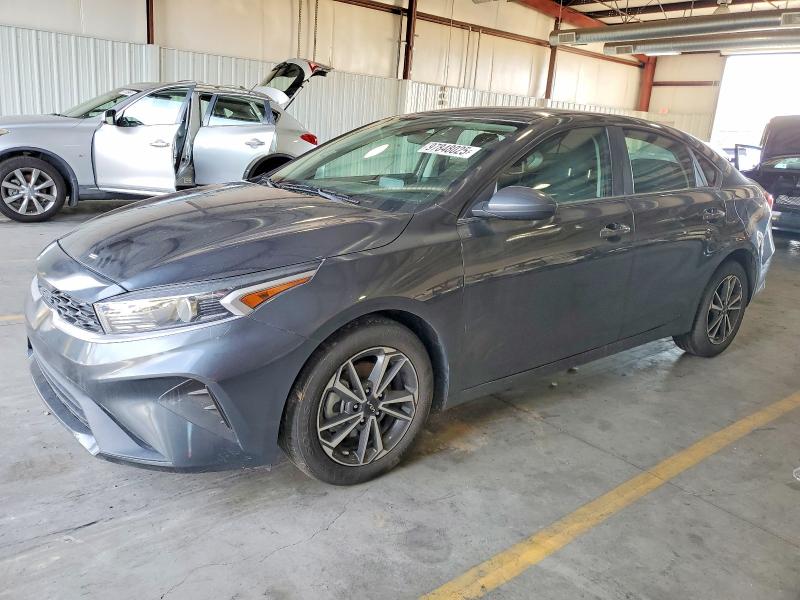 97848025 :رقم المزاد ، 3KPF24AD2NE501466 vin ، 2022 Kia Forte مزاد بيع