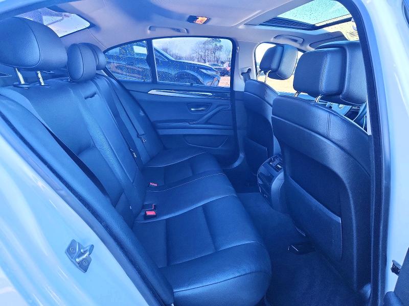 72615885 :رقم المزاد ، WBAFR1C52BDS36039 vin ، 2011 Bmw 528 مزاد بيع