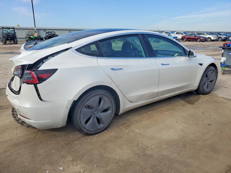 74960045 :رقم المزاد ، 5YJ3E1EA1KF401681 vin ، 2019 Tesla Model 3 مزاد بيع