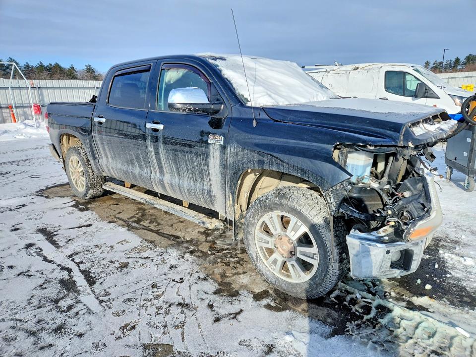 Продажа на аукционе авто 2017 Toyota Tundra, vin: 5TFAY5F13HX648302, номер лота: 75272595