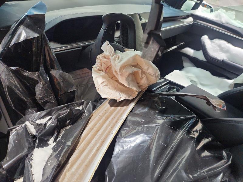 73825115 :رقم المزاد ، 7SAXCAE50NF345878 vin ، 2022 Tesla Model X مزاد بيع