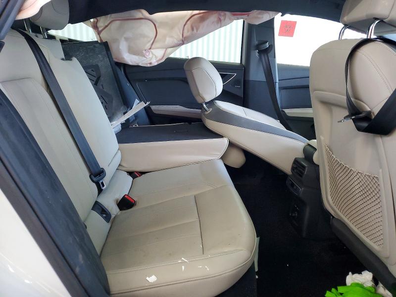 98433245 :رقم المزاد ، WA132BFZ3PP061072 vin ، 2023 Audi Q4 E-tron مزاد بيع