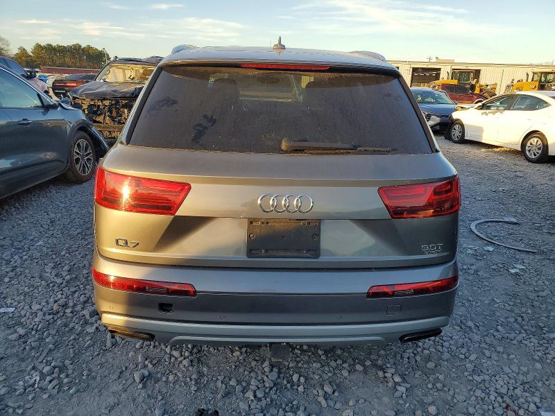 2017 Audi Q7 მანქანა იყიდება აუქციონზე, vin: WA1LAAF79HD005457, აუქციონის ნომერი: 72752075