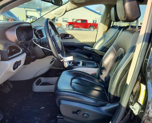 2020 Chrysler Voyager მანქანა იყიდება აუქციონზე, vin: 2C4RC1DG5LR260920, აუქციონის ნომერი: 74974385