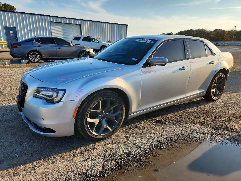 Продаж на аукціоні авто 2023 Chrysler 300, vin: 2C3CCABG3PH538416, номер лоту: 74637605