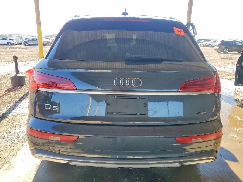 72677135 :رقم المزاد ، WA1BAAFY4M2010205 vin ، 2021 Audi Q5 Premium مزاد بيع