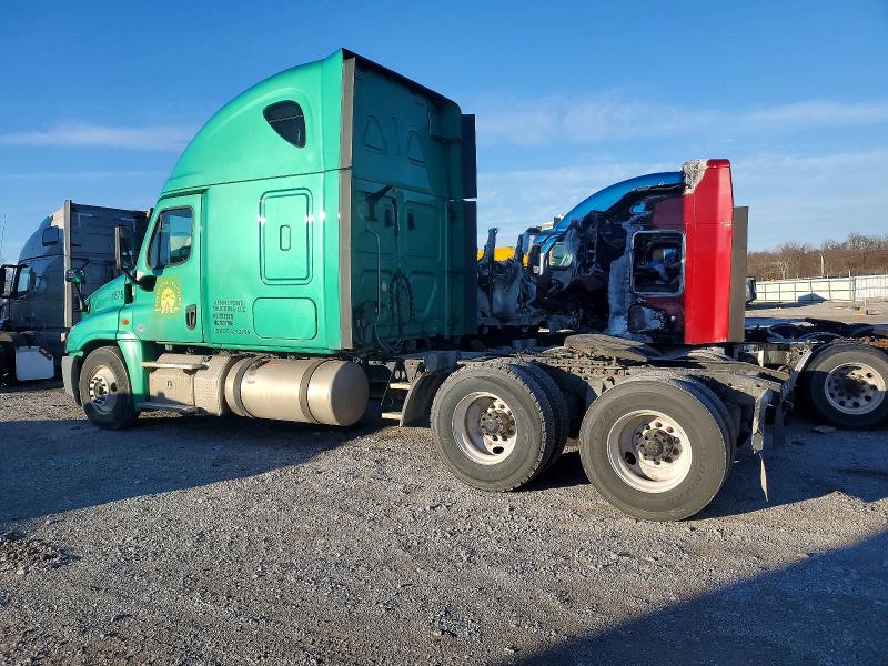 2018 Freightliner Cascadia 1 მანქანა იყიდება აუქციონზე, vin: 3AKJGLDR7JSJV0730, აუქციონის ნომერი: 74024665