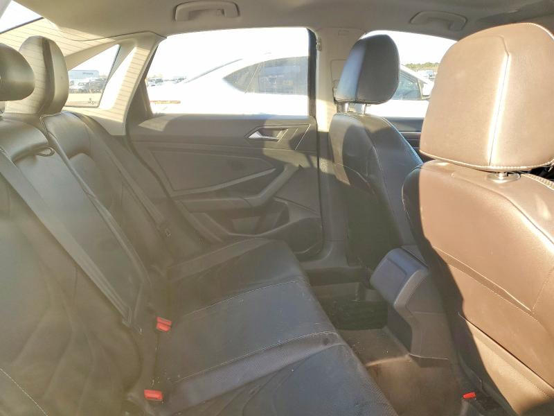 75269575 :رقم المزاد ، 3VWG57BU2KM002550 vin ، 2019 Volkswagen Jetta مزاد بيع