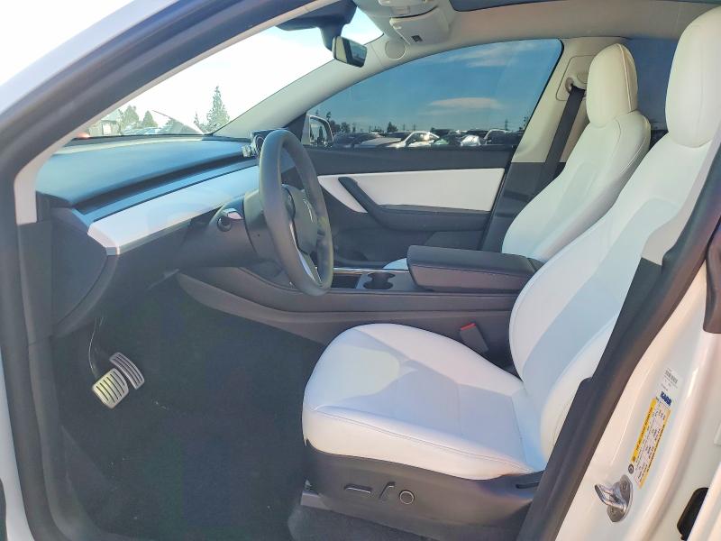 72423085 :رقم المزاد ، 7SAYGDEF4NF397419 vin ، 2022 Tesla Model Y مزاد بيع