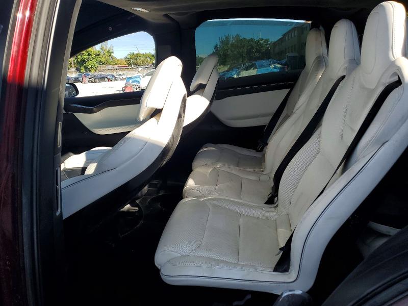 2016 Tesla Model X მანქანა იყიდება აუქციონზე, vin: 5YJXCAE41GFS02722, აუქციონის ნომერი: 99145185