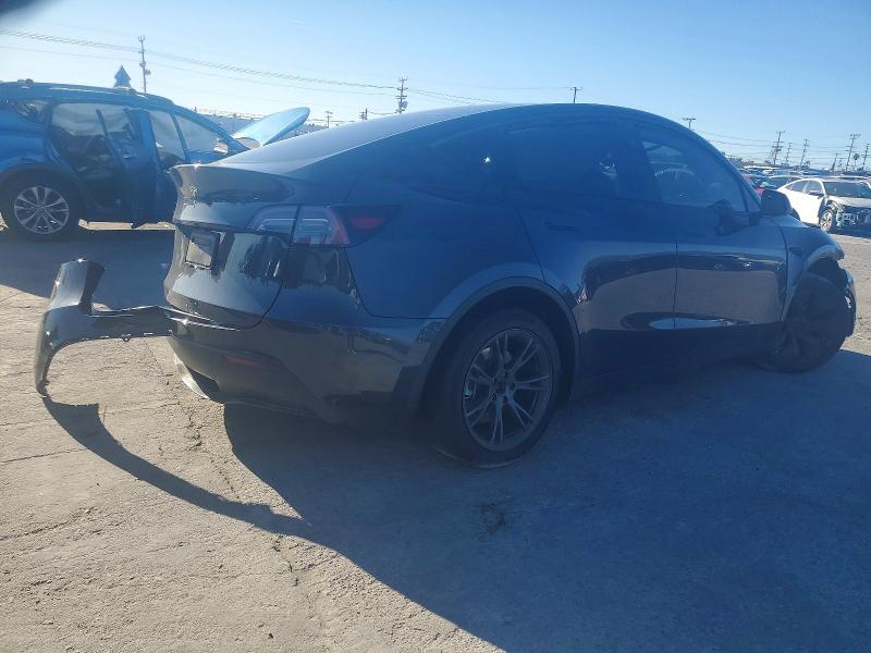 2025 Tesla Model Y მანქანა იყიდება აუქციონზე, vin: 7SAYGDED8SF266858, აუქციონის ნომერი: 99578515