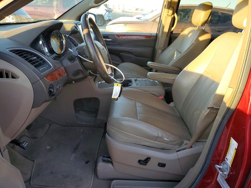 2015 Chrysler Town & Country მანქანა იყიდება აუქციონზე, vin: 2C4RC1CG9FR513968, აუქციონის ნომერი: 99893075