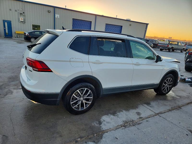 73327255 :رقم المزاد ، 3VV2B7AXXLM073063 vin ، 2020 Volkswagen Tiguan مزاد بيع