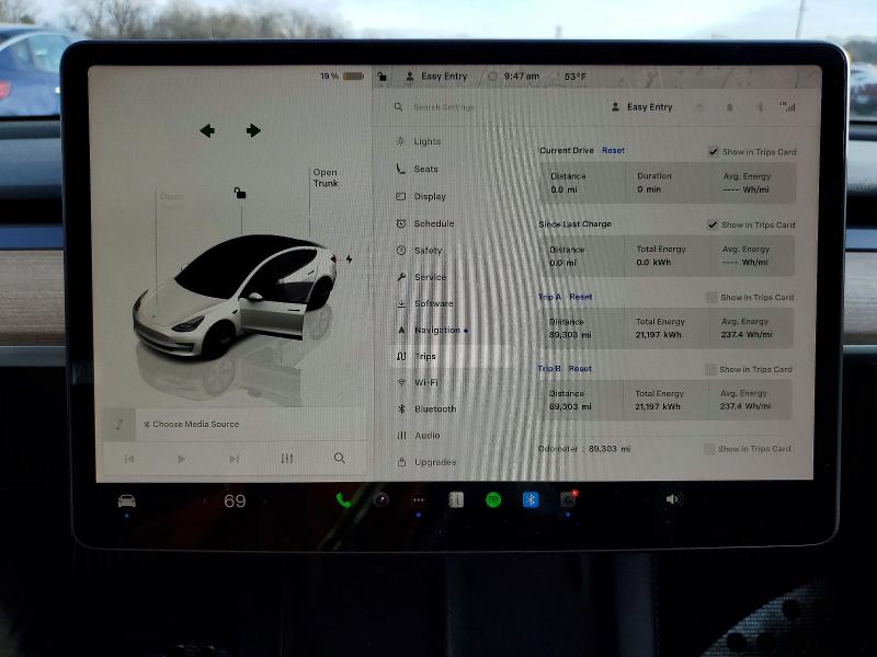 Продажа на аукционе авто 2022 Tesla Model 3, vin: 5YJ3E1EAXNF326953, номер лота: 99828725