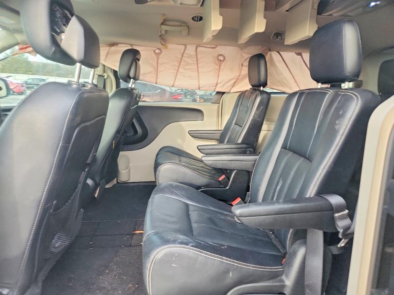 74940705 :رقم المزاد ، 2C4RC1BG2ER221353 vin ، 2014 Chrysler Town & Country مزاد بيع