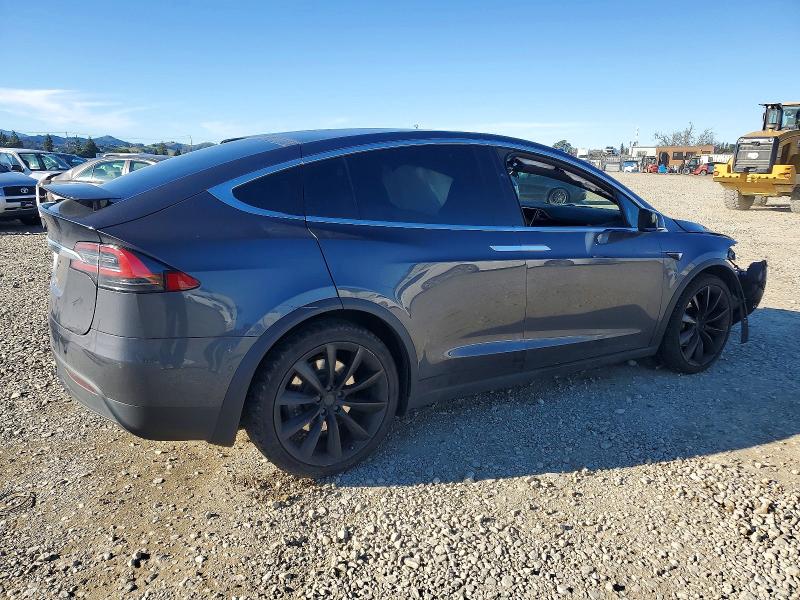 Продажа на аукционе авто 2017 Tesla Model X, vin: 5YJXCDE20HF074510, номер лота: 72489795