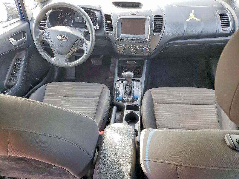 99210835 :رقم المزاد ، 3KPFL4A71JE174897 vin ، 2018 Kia Forte مزاد بيع
