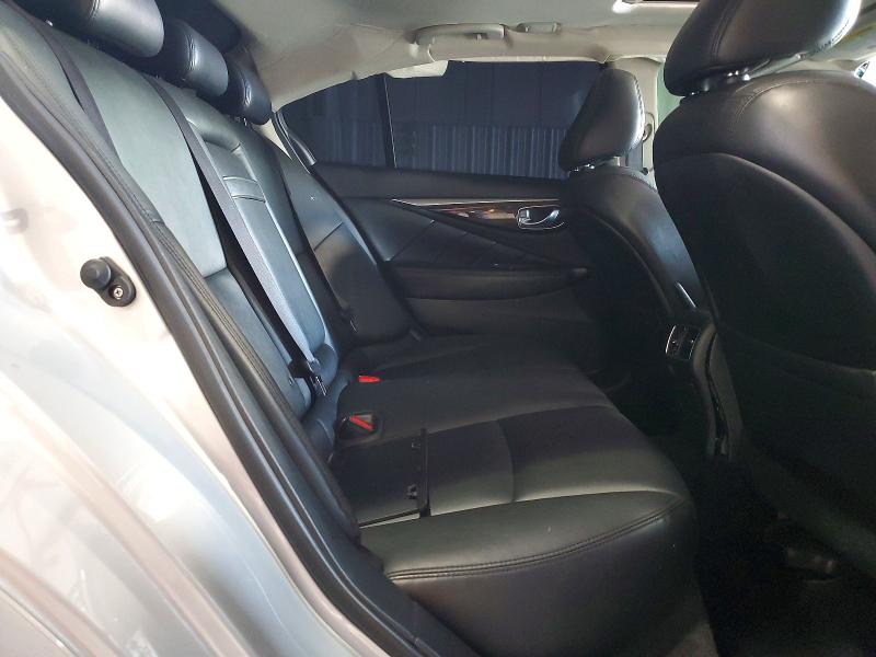 98891105 :رقم المزاد ، JN1EV7AP8JM357595 vin ، 2018 Infiniti Q50 Luxe مزاد بيع