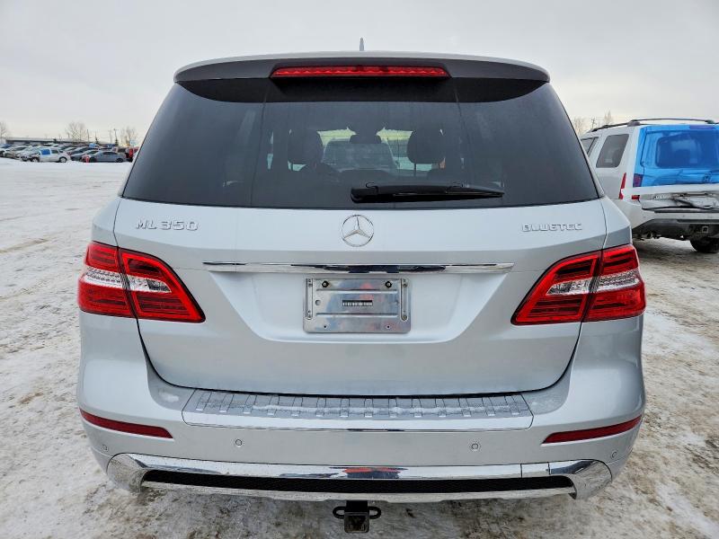 2015 Mercedes-benz Ml მანქანა იყიდება აუქციონზე, vin: 4JGDA2EB3FA562333, აუქციონის ნომერი: 72121045