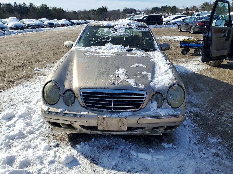 Auction sale of the 2000 Mercedes-benz E, vin: WDBJF65J1YB103059, lot number: 74820565