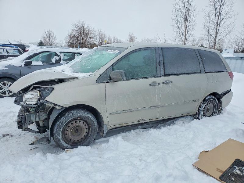2004 Toyota Sienna მანქანა იყიდება აუქციონზე, vin: 5TDZA29C94S126292, აუქციონის ნომერი: 74585225