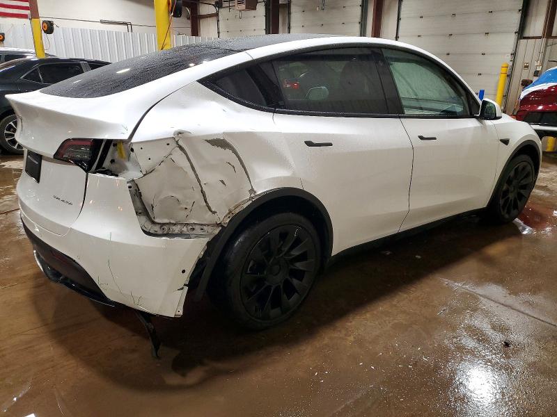 Продажа на аукционе авто 2022 Tesla Model Y, vin: 7SAYGDEE4NF330360, номер лота: 98953375