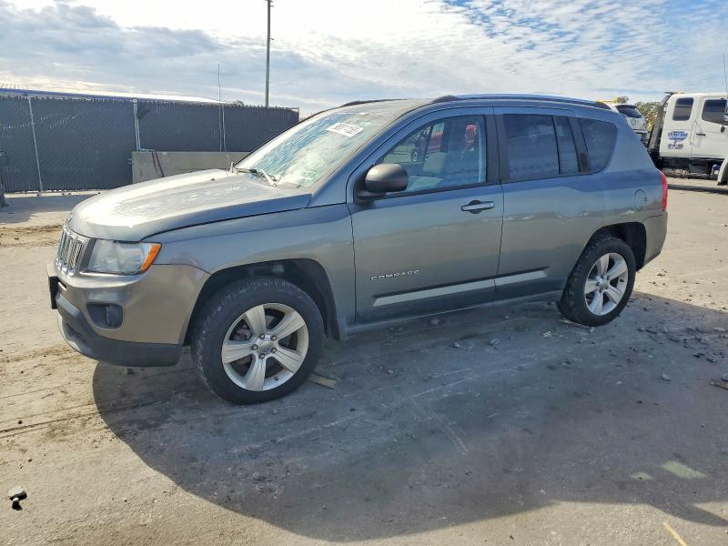 98884155 :رقم المزاد ، 1C4NJDEB3CD604093 vin ، 2012 Jeep Compass مزاد بيع