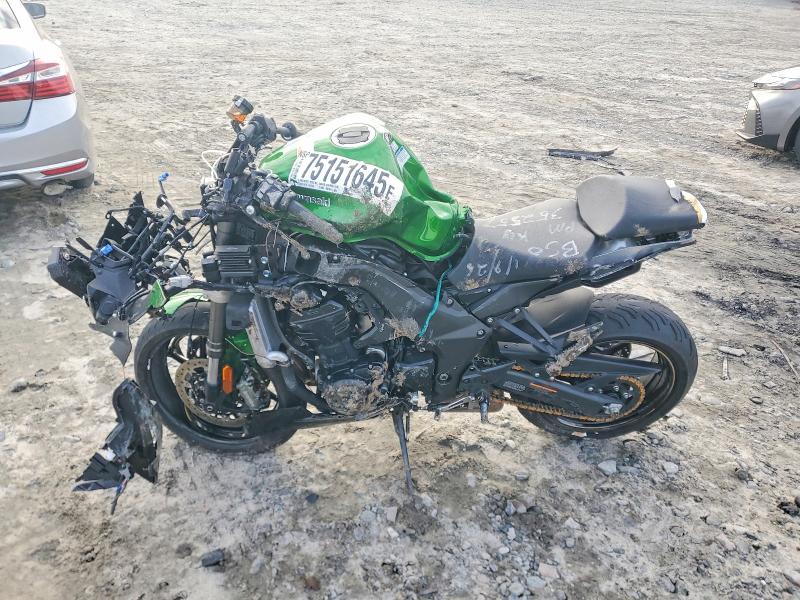 75151645 :رقم المزاد ، JKAZXBJ15SA000234 vin ، 2025 Kawasaki Zx1100 مزاد بيع