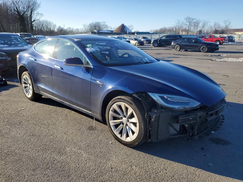 Продажа на аукционе авто 2017 Tesla Model S, vin: 5YJSA1E2XHF184401, номер лота: 99264555