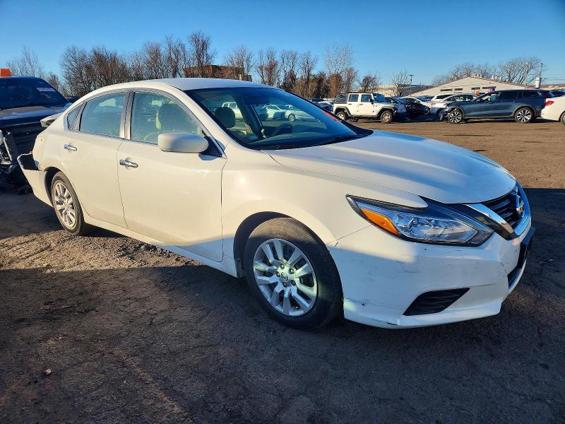 Продажа на аукционе авто 2016 Nissan Altima, vin: 1N4AL3AP5GN324122, номер лота: 72665145