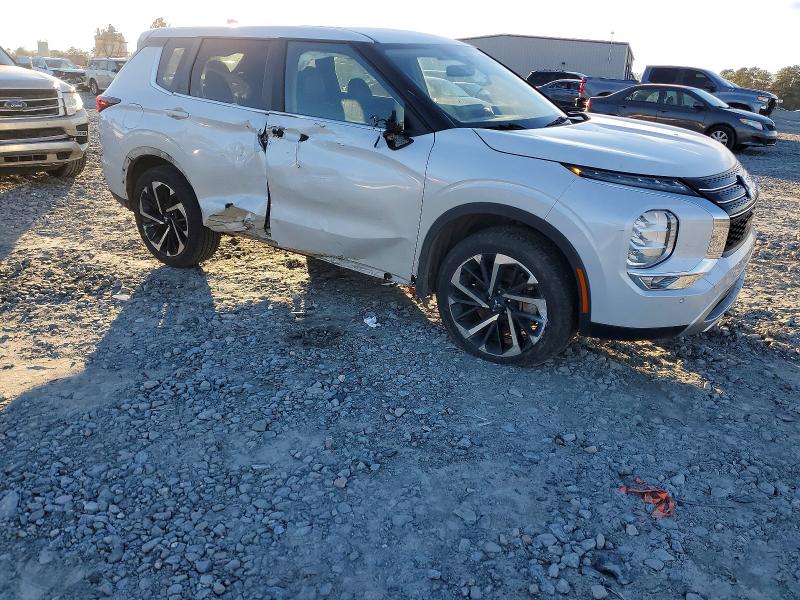 Продаж на аукціоні авто 2022 Mitsubishi Outlander, vin: JA4J3UA86NZ011279, номер лоту: 72448105