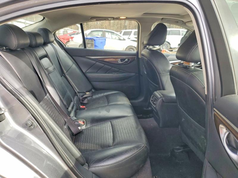 73586895 :رقم المزاد ، JN1EV7AP0GM303958 vin ، 2016 Infiniti Q50 مزاد بيع