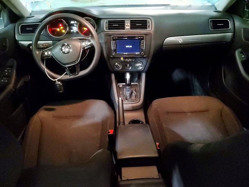 72142775 :رقم المزاد ، 3VWDA7AJ3FM218595 vin ، 2015 Volkswagen Jetta مزاد بيع