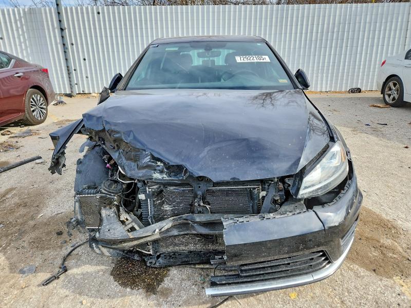 72922105 :رقم المزاد ، WVWVF7AUXHW044076 vin ، 2017 Volkswagen Golf R مزاد بيع