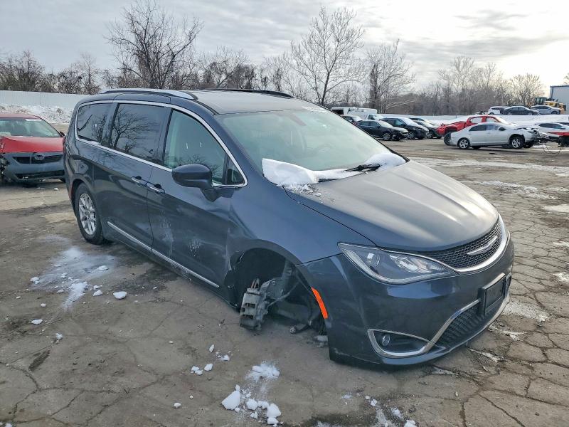 74759785 :رقم المزاد ، 2C4RC1BG1LR215637 vin ، 2020 Chrysler Pacifica مزاد بيع