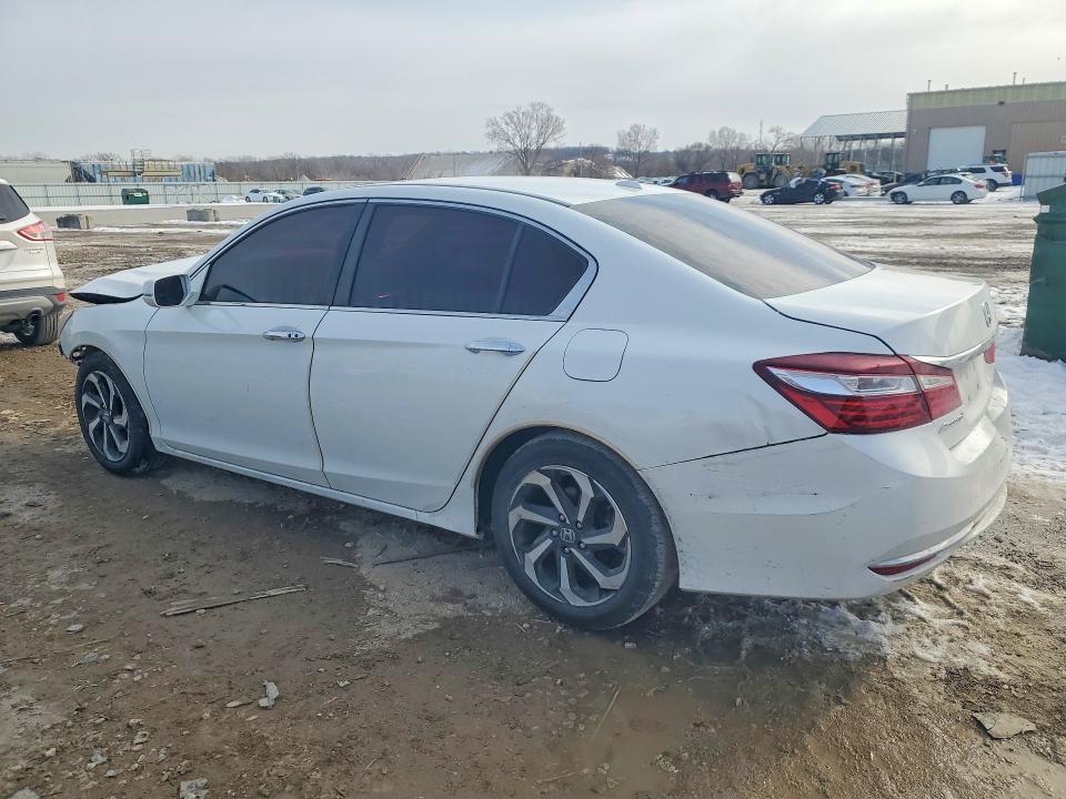 Продаж на аукціоні авто 2017 Honda Accord, vin: 1HGCR2F88HA015798, номер лоту: 75040195